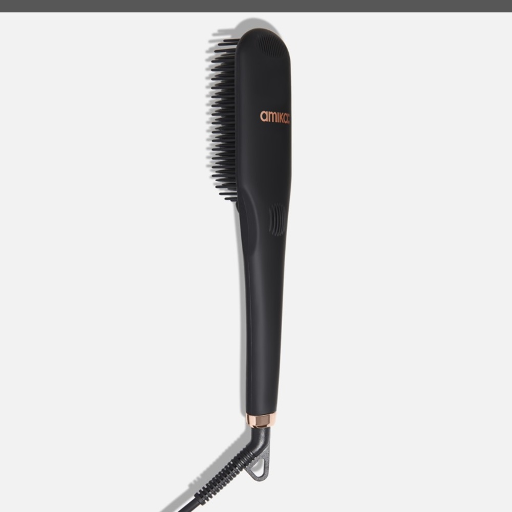 Amika straightening brush